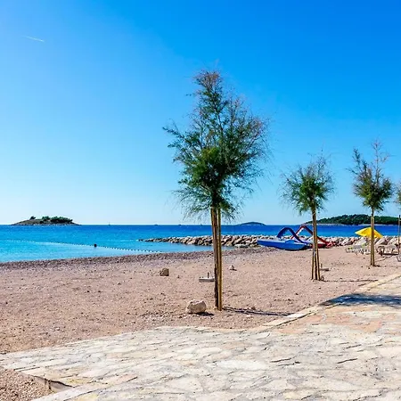 Zdravko * Rogoznica (Sibenik-Knin)