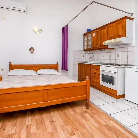 Zdravko * Rogoznica (Sibenik-Knin)